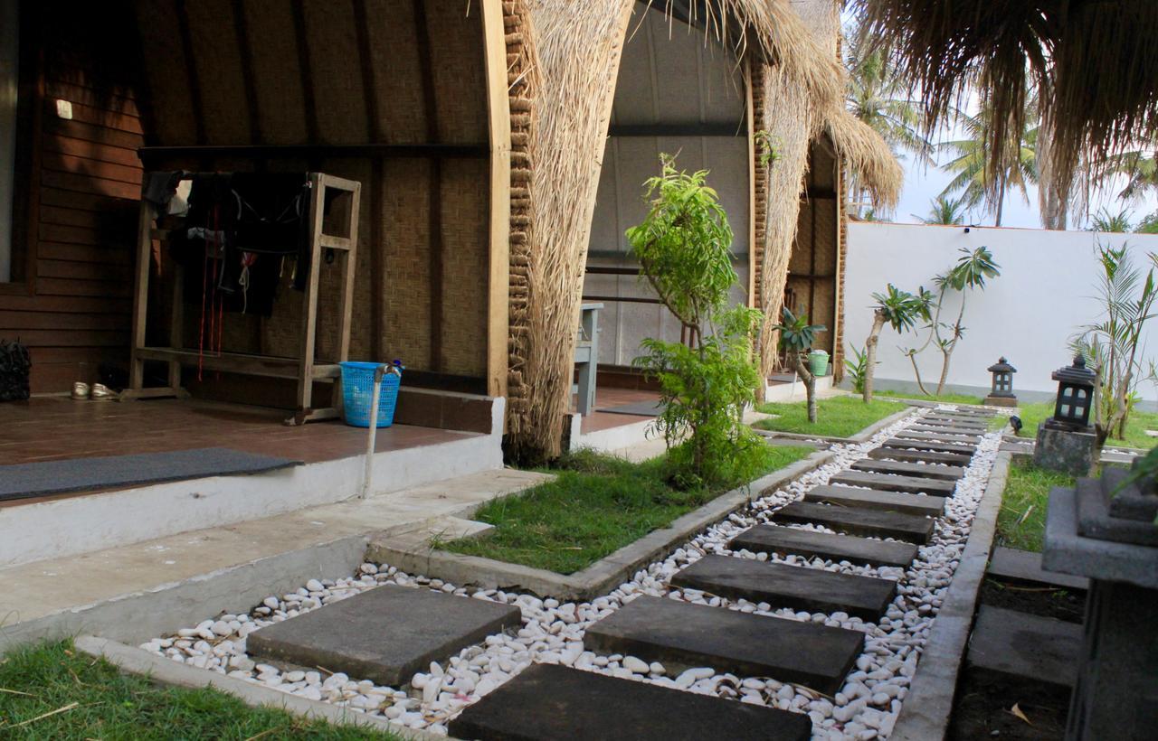 Gili Inlander Hotel Gili Trawangan Exterior photo